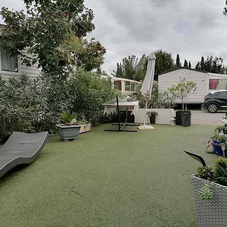 Camping Le Montourey Azur 78 Hotell Fréjus Exteriör bild