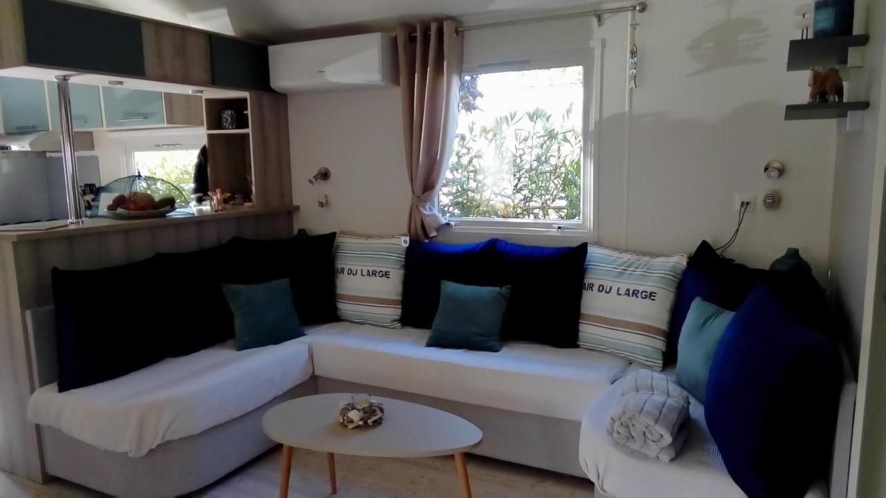 Camping Le Montourey Azur 78 Hotell Fréjus Exteriör bild