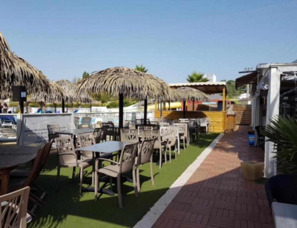 Camping Le Montourey Azur 78 Hotell Fréjus Exteriör bild